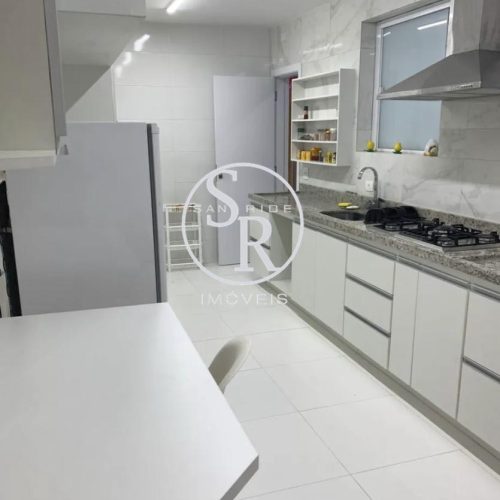 SR (2)